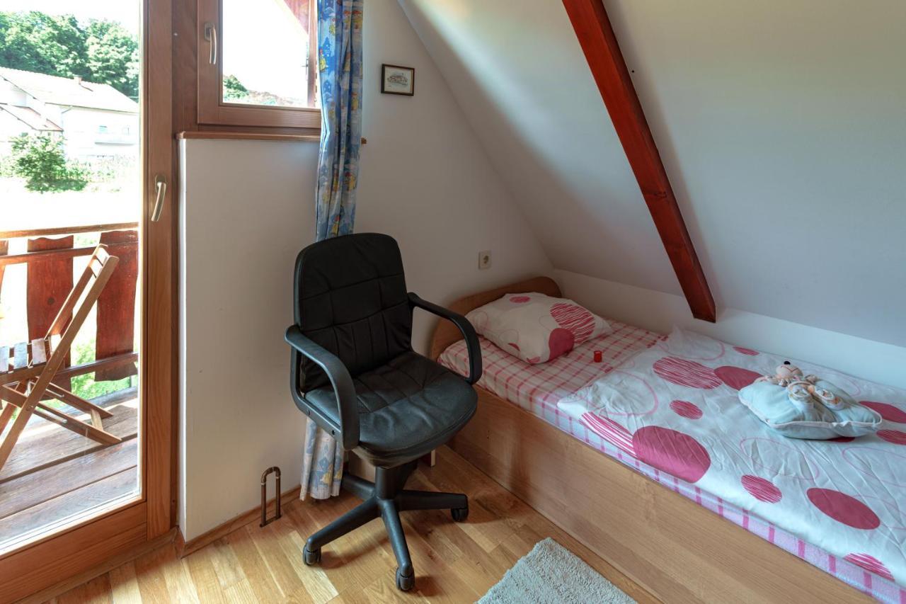 Villa Kuca Za Odmor Rukova Hiza Donja Stubica Esterno foto